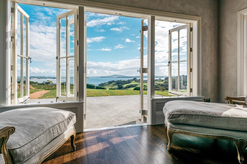 Mudbrick Cottages Oneroa Exterior photo